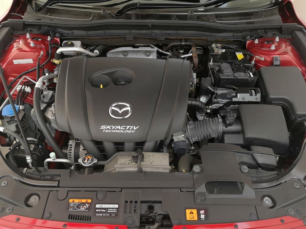 2014 Mazda Axela