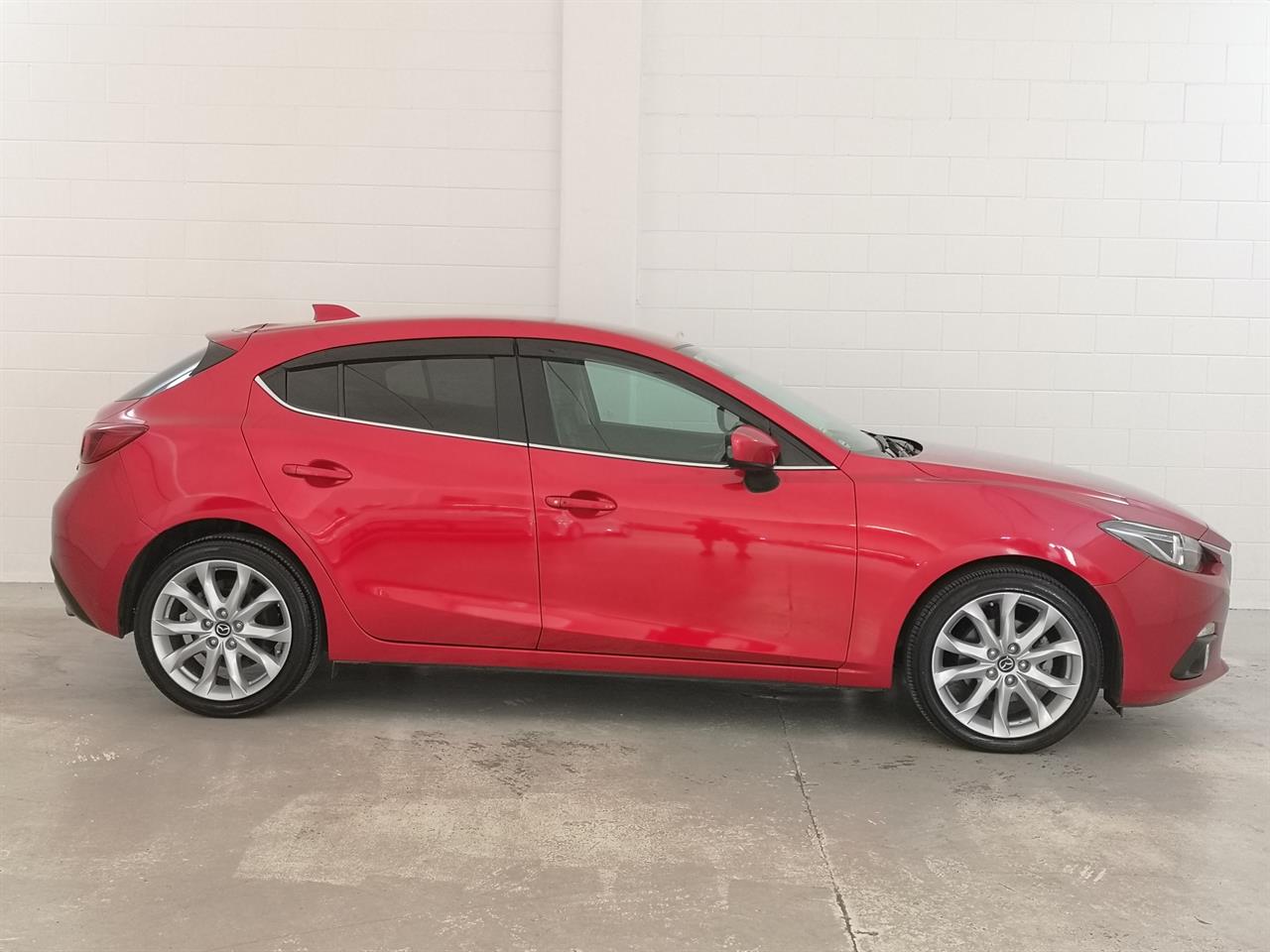 2014 Mazda Axela