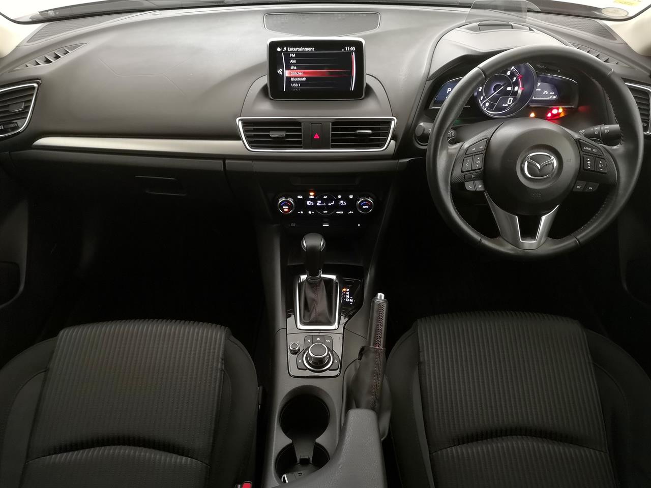 2014 Mazda Axela