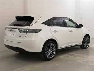 2014 Toyota Harrier - Thumbnail