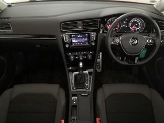 2013 Volkswagen Golf - Thumbnail