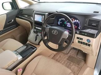 2012 Toyota Alphard - Thumbnail