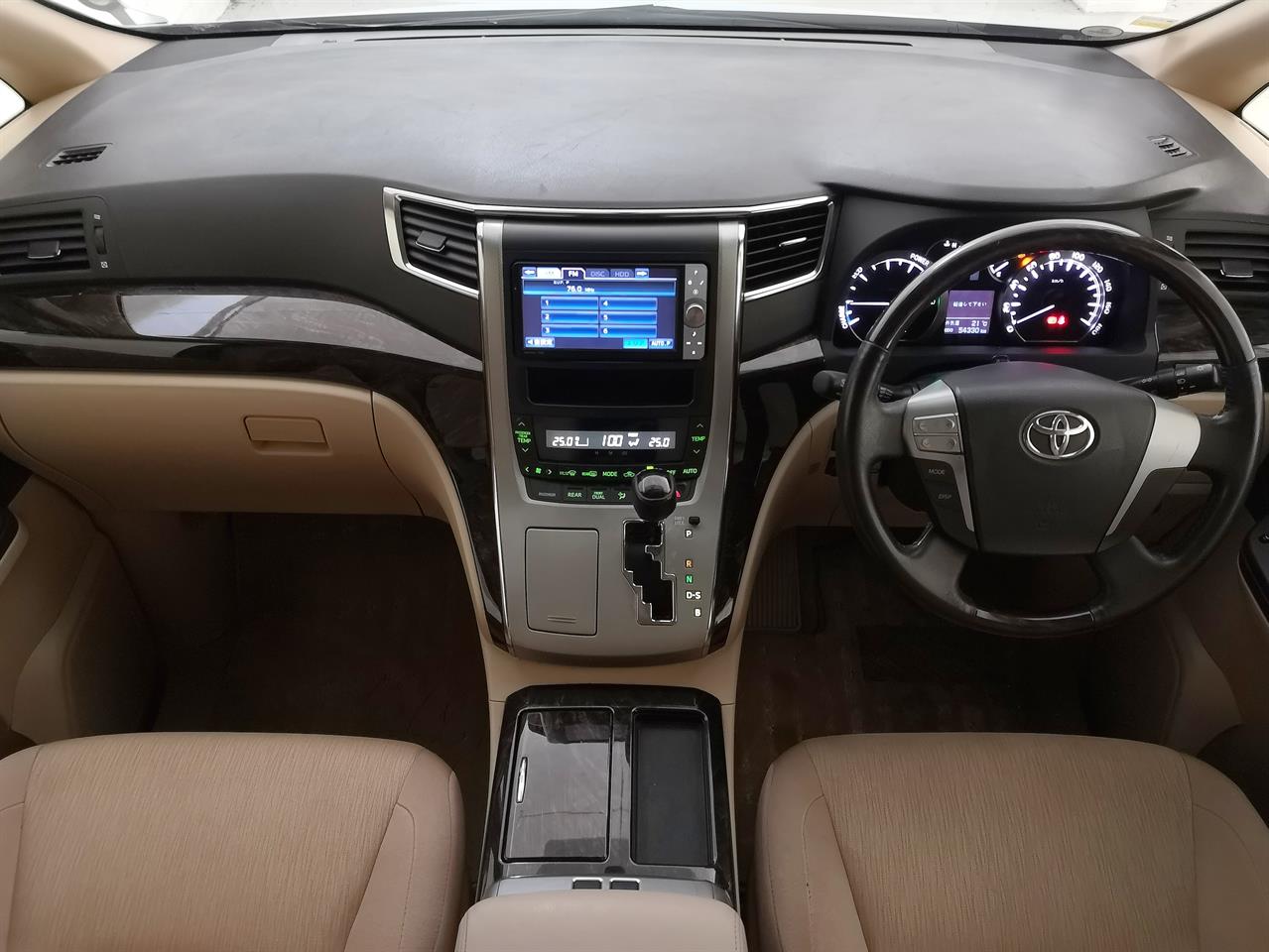 2012 Toyota Alphard