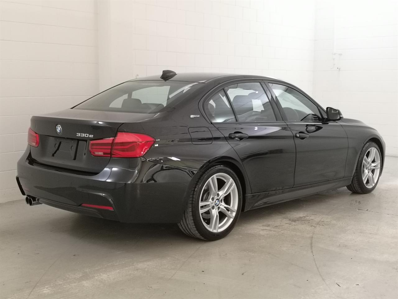 2016 BMW 330e