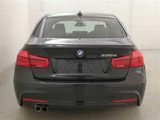 2016 BMW 330e - Thumbnail