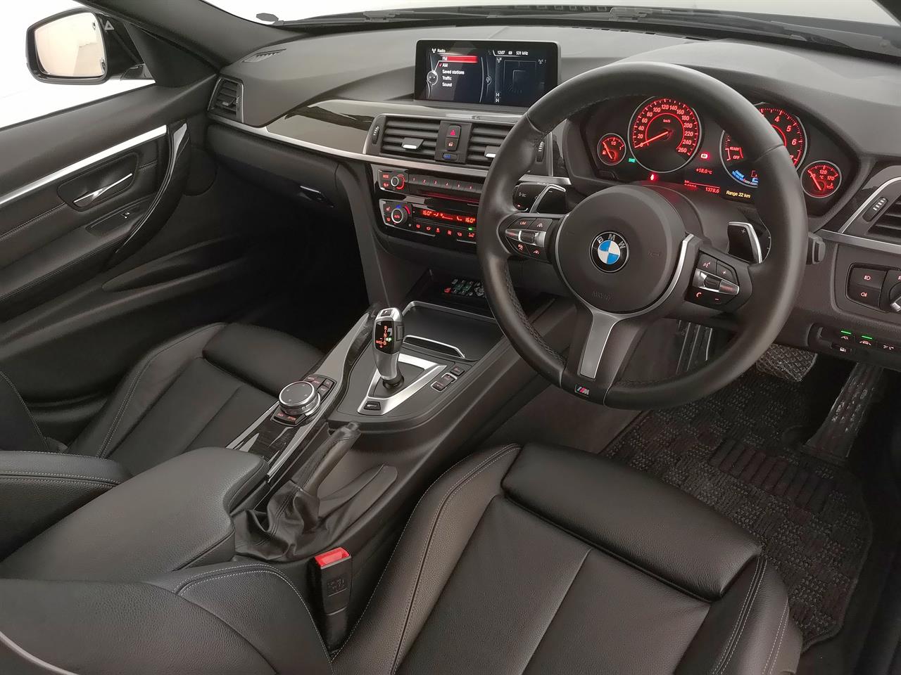 2016 BMW 330e