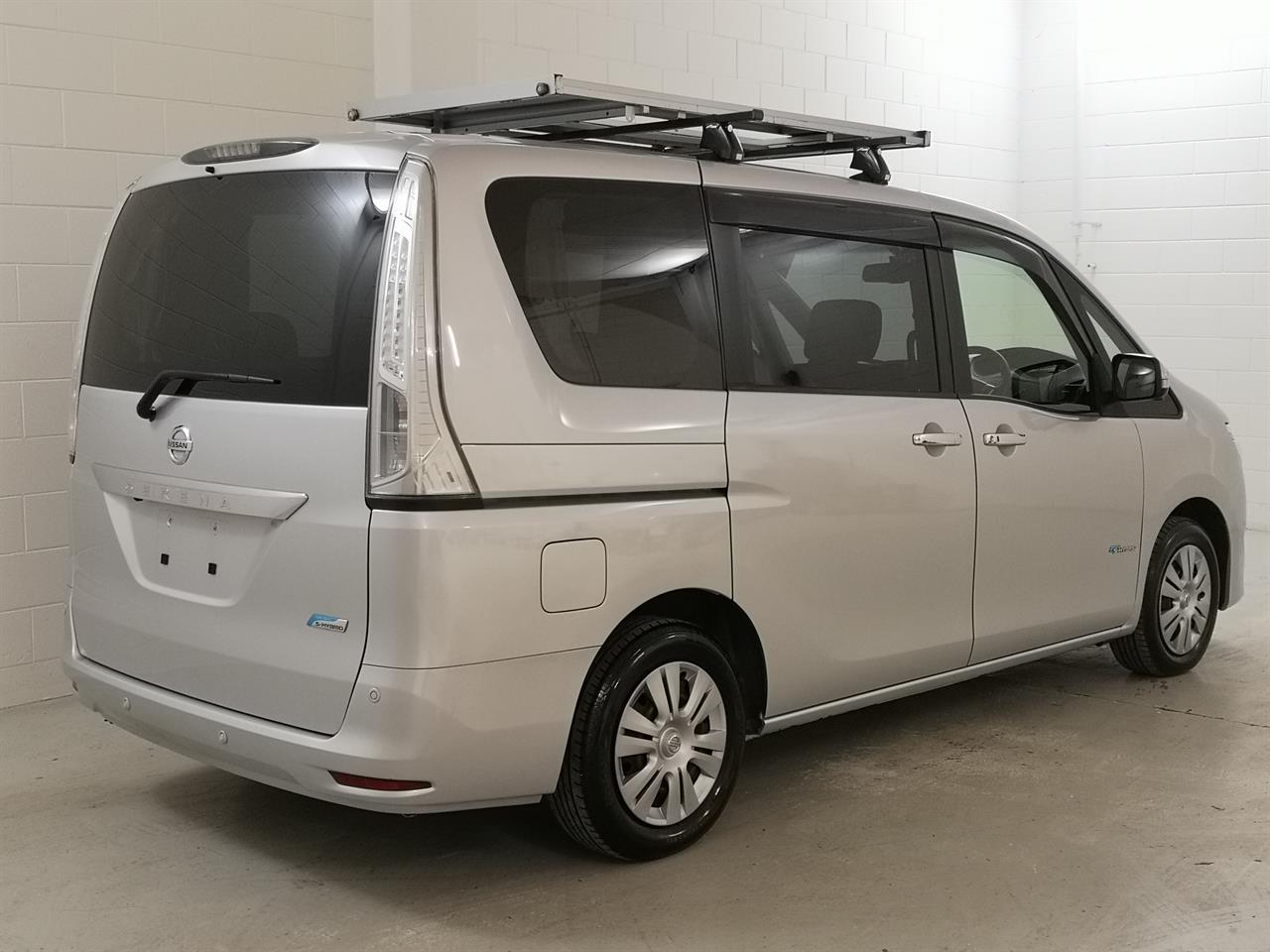 2015 Nissan Serena