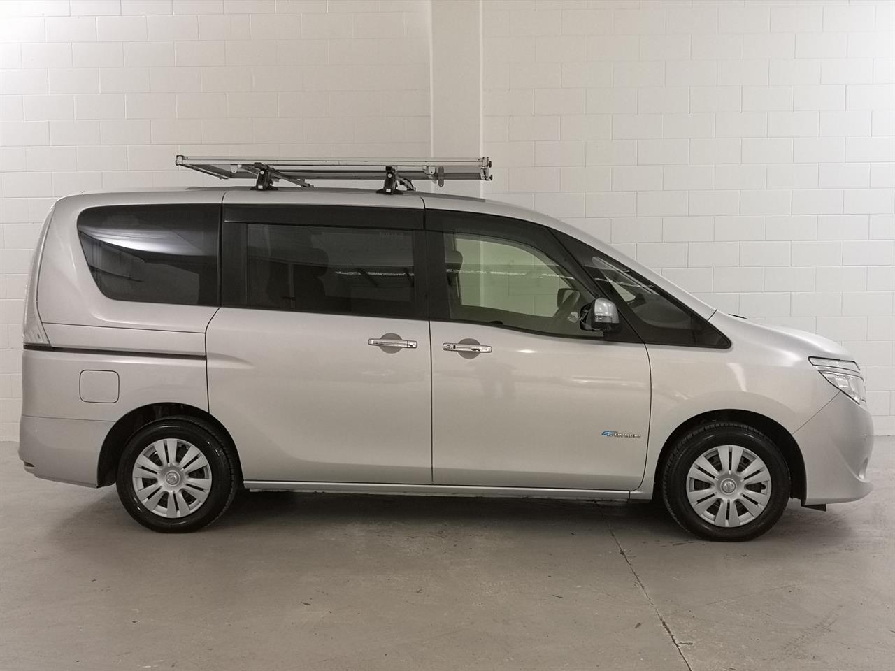 2015 Nissan Serena