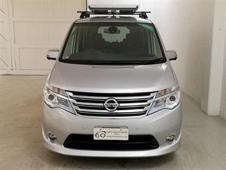 2015 Nissan Serena - Thumbnail