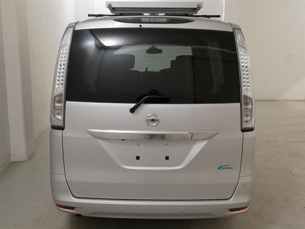 2015 Nissan Serena