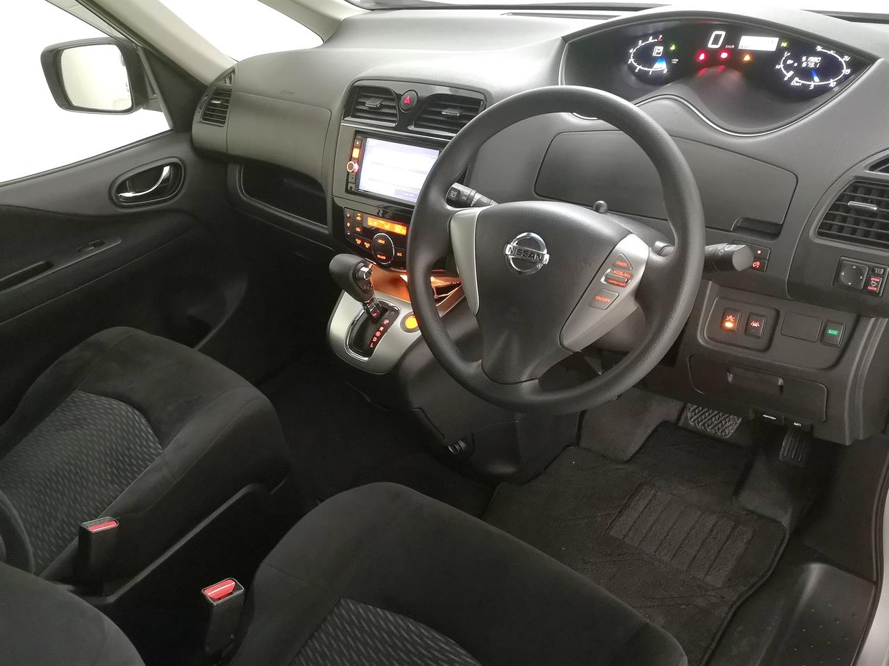 2015 Nissan Serena