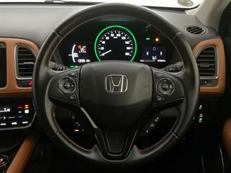 2017 Honda Vezel - Thumbnail