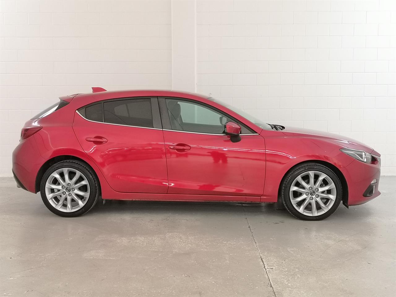 2013 Mazda Axela