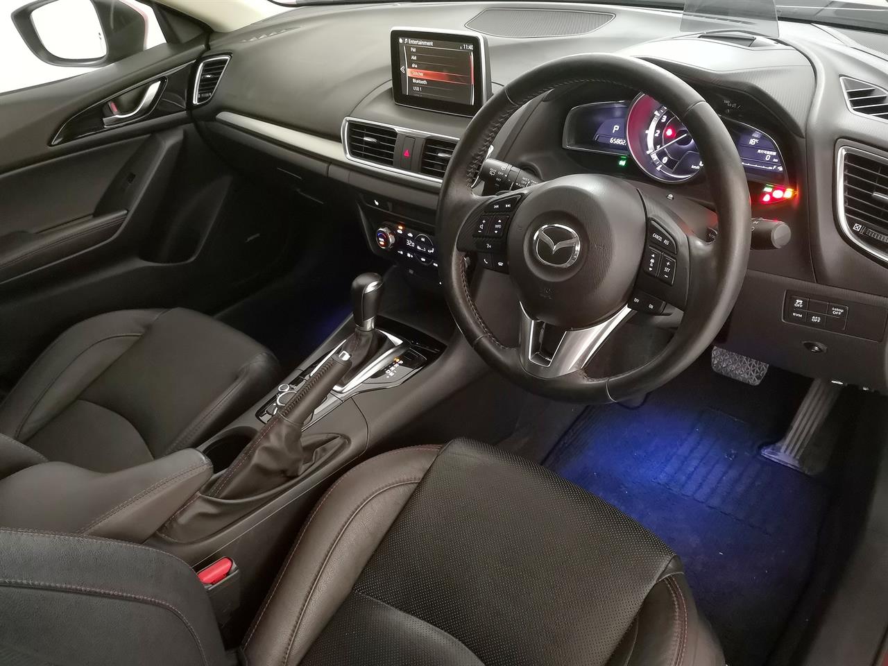 2013 Mazda Axela