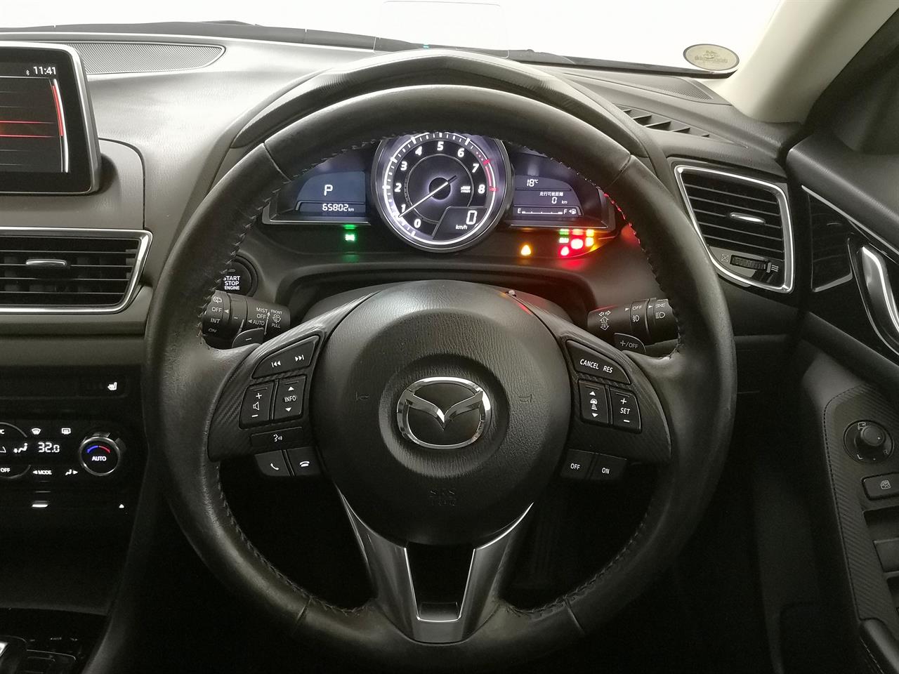 2013 Mazda Axela