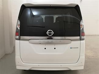 2020 Nissan Serena - Thumbnail