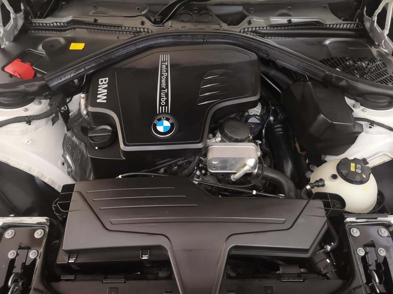 2015 BMW 320i