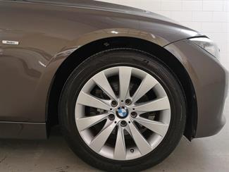 2014 BMW 320i - Thumbnail