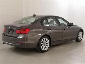 2014 BMW 320i - Thumbnail