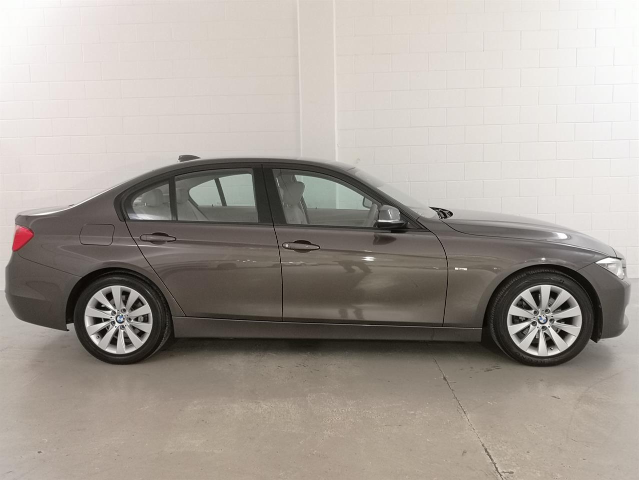 2014 BMW 320i