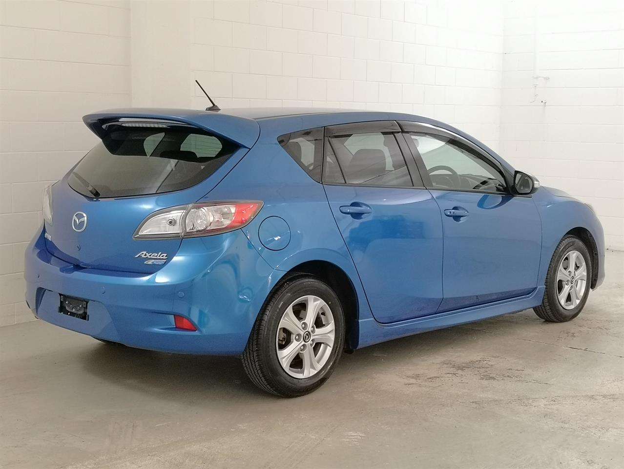 2012 Mazda Axela