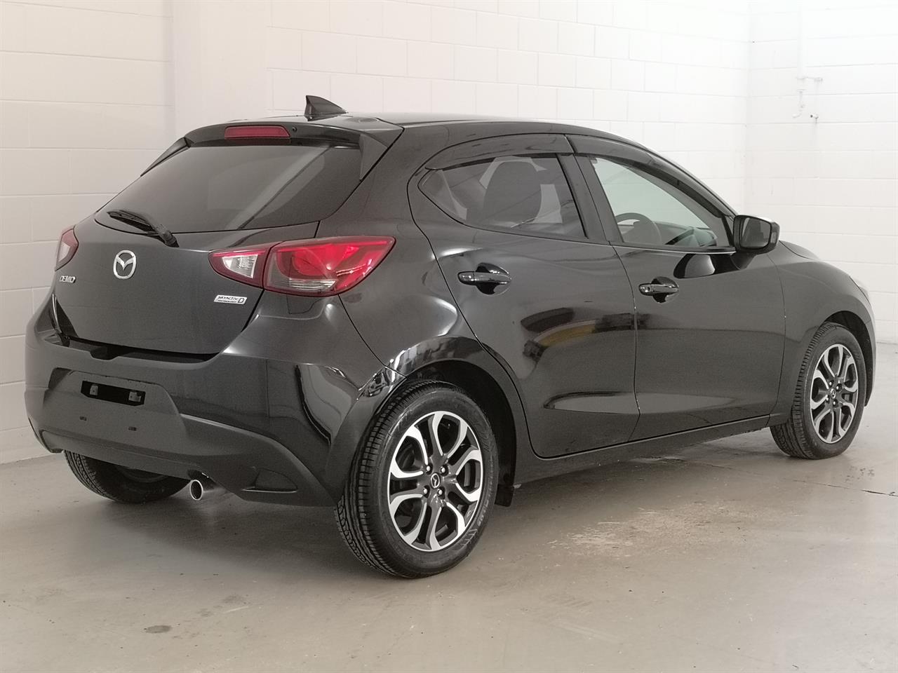 2015 Mazda Demio