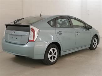 2013 Toyota Prius - Thumbnail