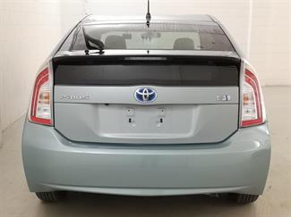 2013 Toyota Prius - Thumbnail