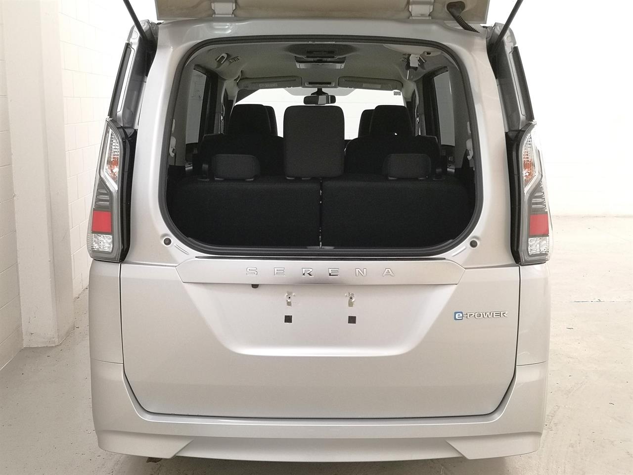 2018 Nissan Serena