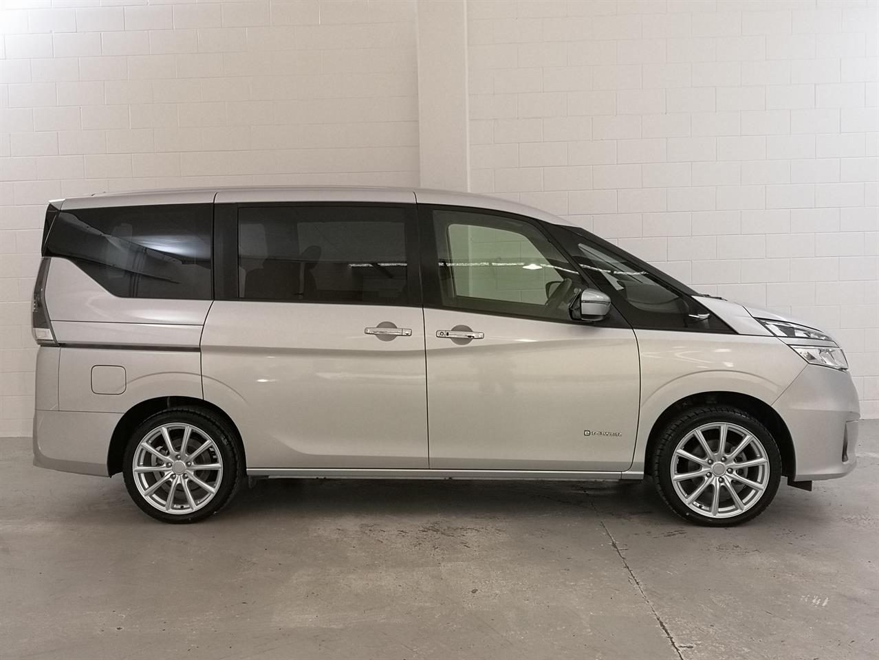 2018 Nissan Serena