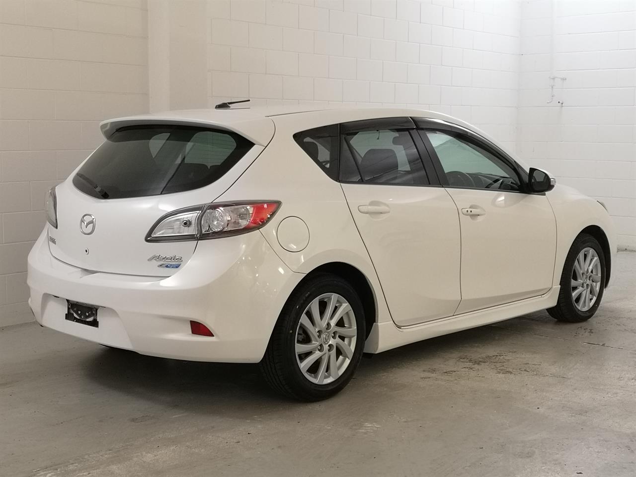 2012 Mazda Axela