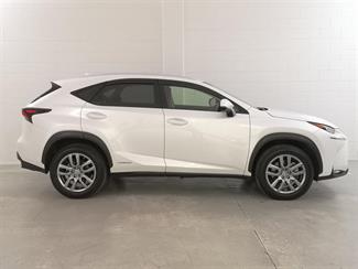 2015 Lexus NX 300h - Thumbnail