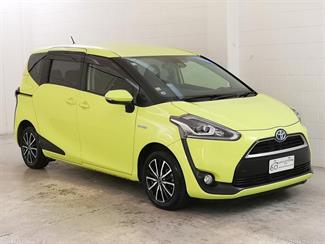 2016 Toyota Sienta - Thumbnail