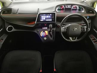 2016 Toyota Sienta - Thumbnail