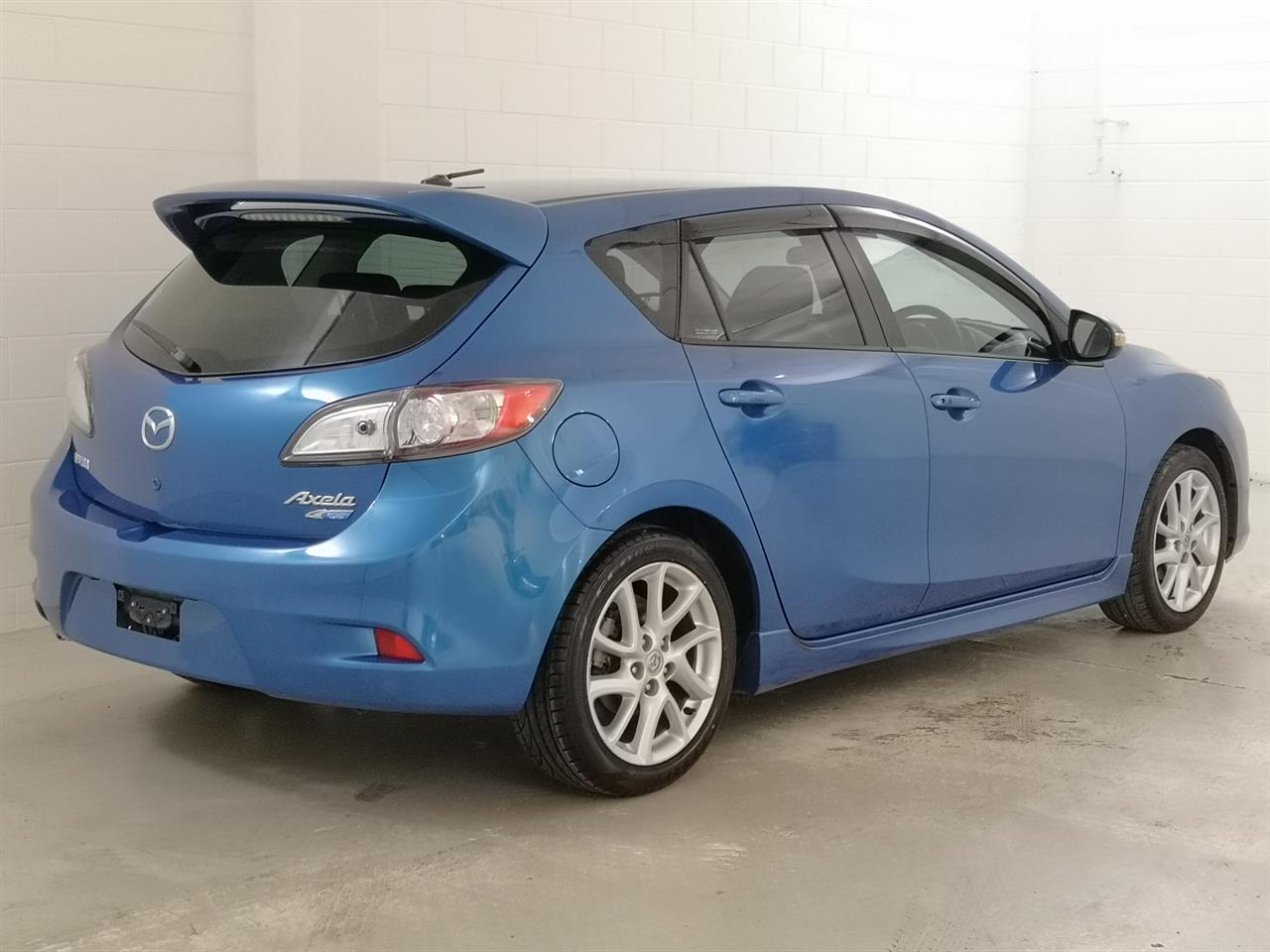 2012 Mazda Axela