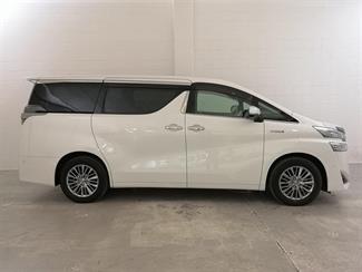 2020 Toyota Alphard - Thumbnail