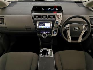 2013 Toyota Prius - Thumbnail