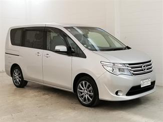 2015 Nissan Serena - Thumbnail