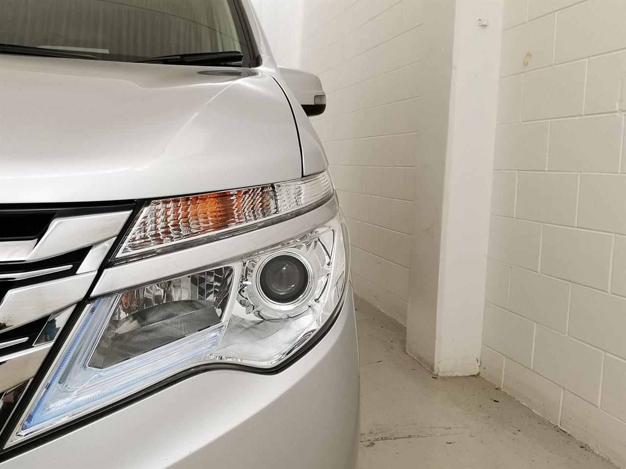 2015 Nissan Serena