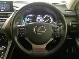 2014 Lexus NX 300h - Thumbnail