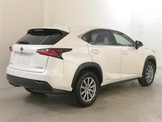 2014 Lexus NX 300h - Thumbnail