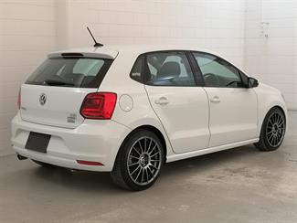 2018 Volkswagen Polo - Thumbnail