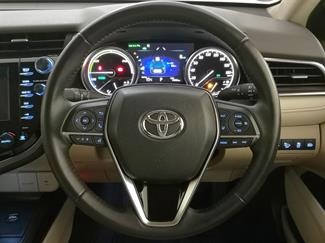 2017 Toyota Camry - Thumbnail