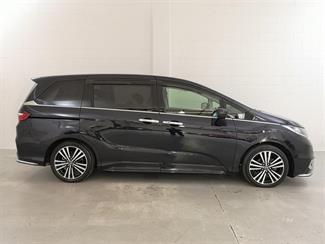 2015 Honda Odyssey - Thumbnail