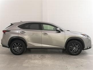 2016 Lexus NX 300h - Thumbnail