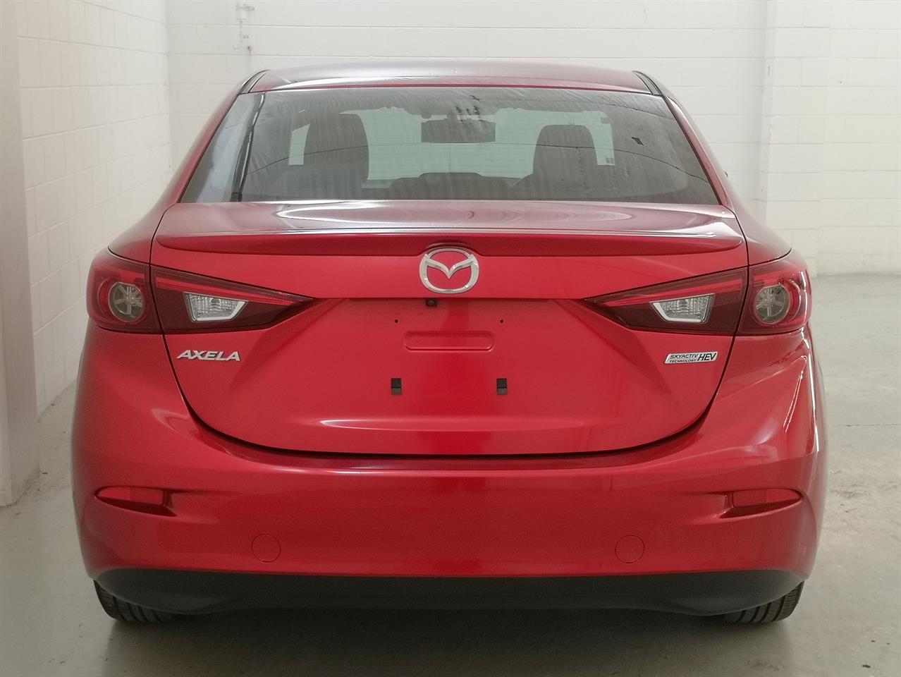 2013 Mazda Axela