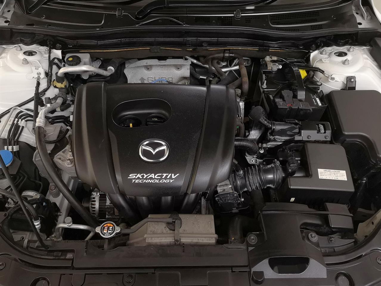 2015 Mazda Axela