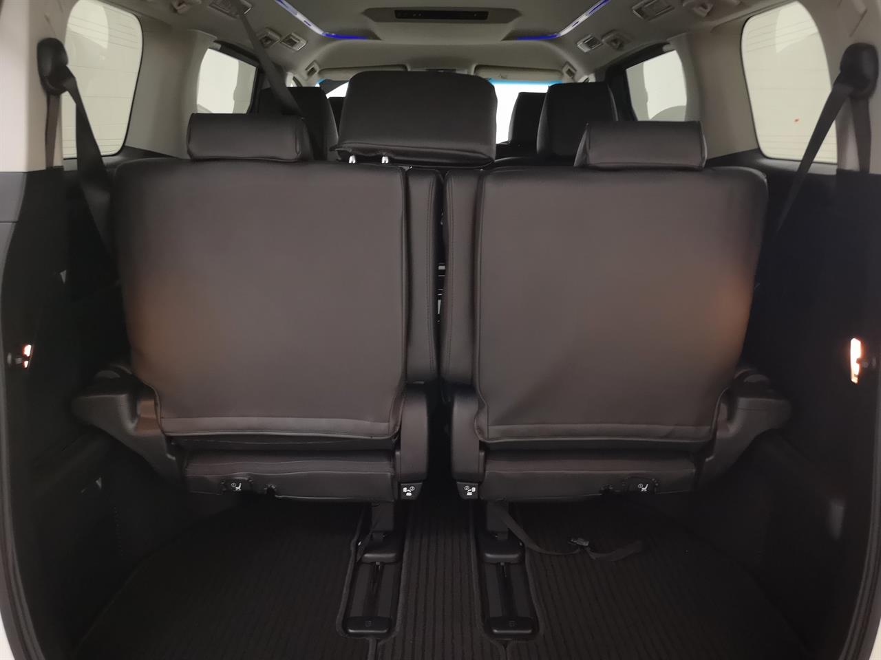 2023 Toyota Alphard