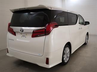 2023 Toyota Alphard - Thumbnail