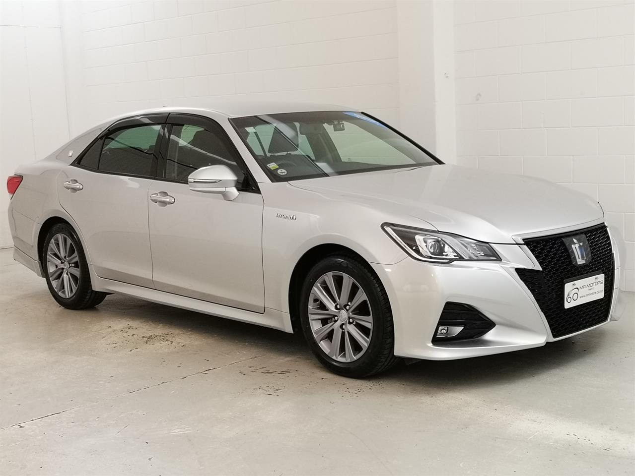 2016 Toyota Crown